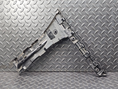 Mercedes-Benz C-Class Rear Left Bumper Bracket
