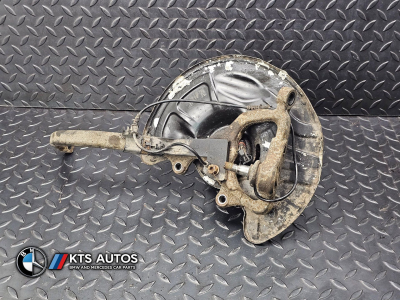 Mercedes-Benz SL Front Left Wheel Hub