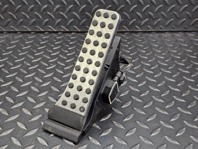 Mercedes-Benz E-Class Throttle Pedal