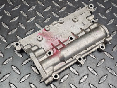 Mercedes-Benz C-Class Cylinder Head Cover