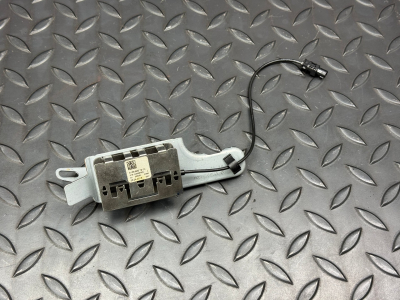 Mercedes-Benz A-Class, GLA Aerial Antenna Amplifier