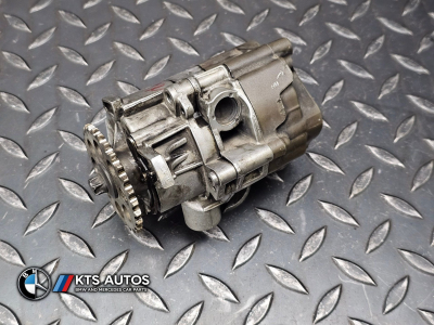 Mercedes-Benz E-Class Engine Oil Pump
