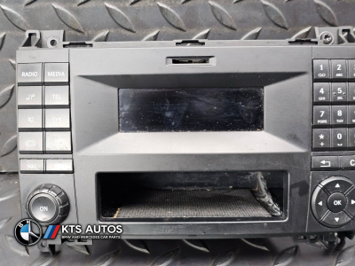Mercedes-Benz Sprinter Radio Player Head Unit